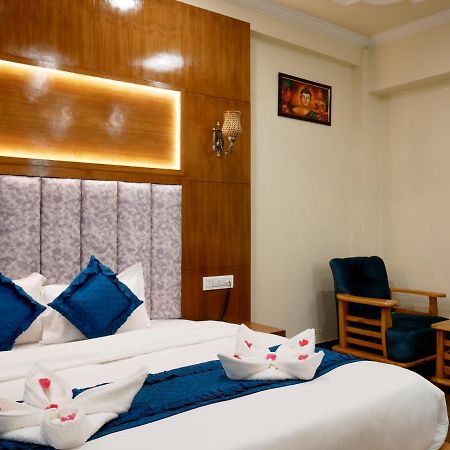 New Ambika International Mall Road Hotel Manāli Exteriér fotografie