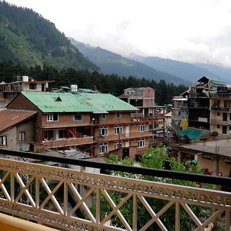 New Ambika International Mall Road Hotel Manāli Exteriér fotografie