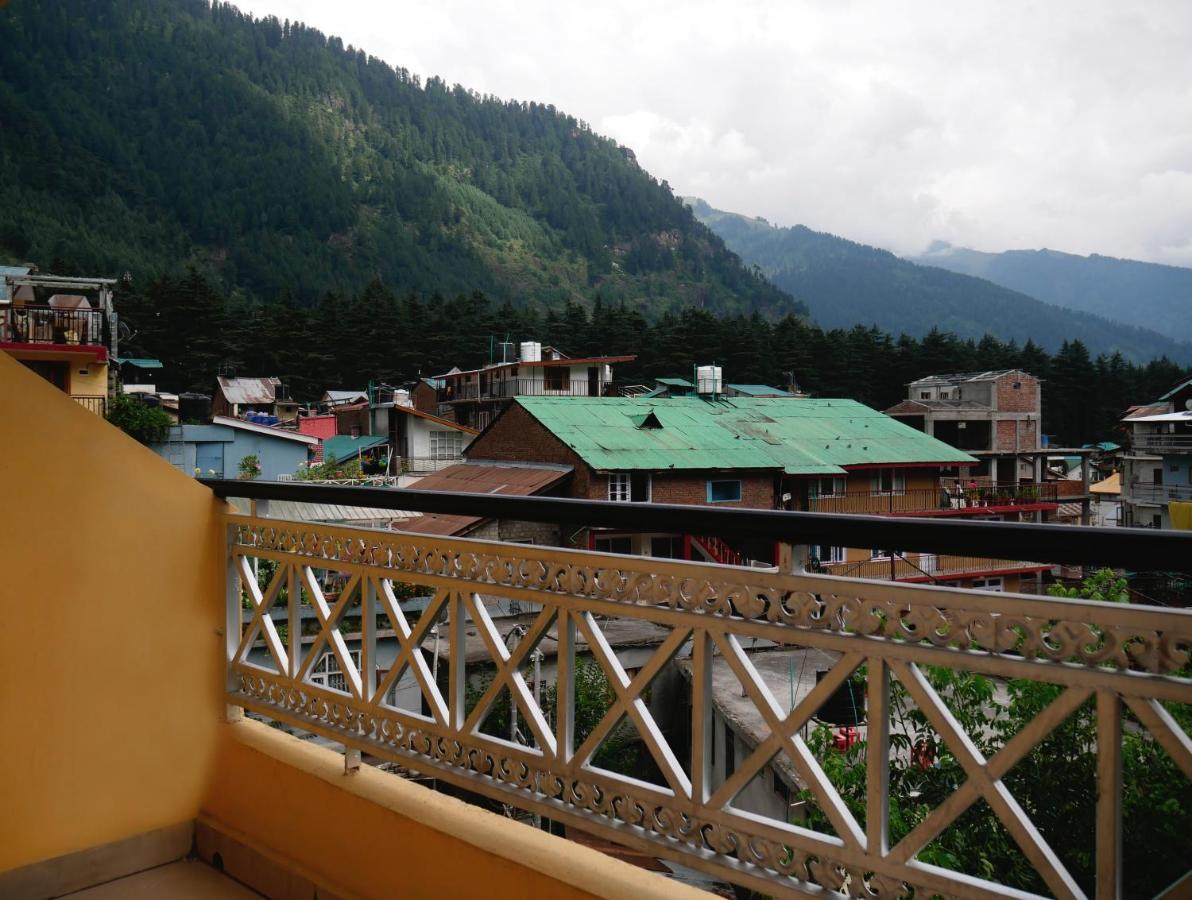 New Ambika International Mall Road Hotel Manāli Exteriér fotografie