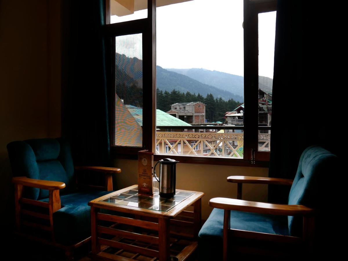 New Ambika International Mall Road Hotel Manāli Exteriér fotografie