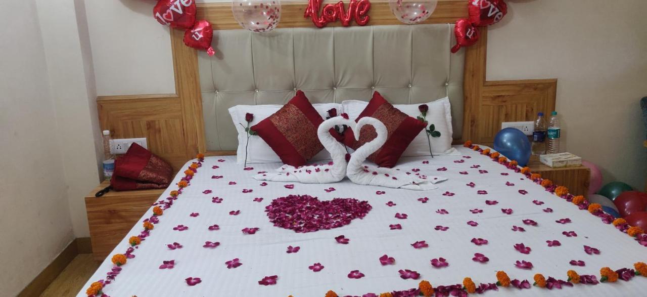 New Ambika International Mall Road Hotel Manāli Exteriér fotografie