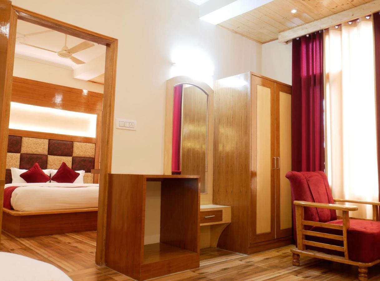 New Ambika International Mall Road Hotel Manāli Exteriér fotografie