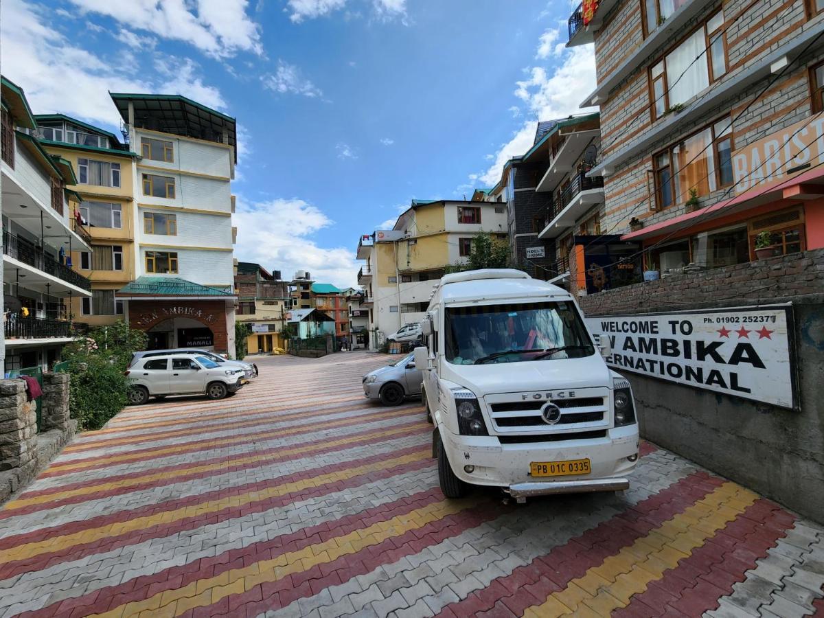 New Ambika International Mall Road Hotel Manāli Exteriér fotografie